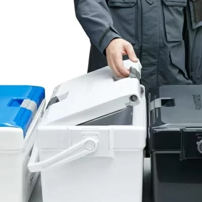SHIMANO ( シマノ ) ユニフリーズ 20L | CF | クーラー | クーラーボックス | 保冷 | キャンプ | 釣り | アウトドア | レジャー | 水抜き | 内寸45cm | 定番 |  ロゴ | シンプル | 座れる | 両面開き | ハードクーラー | ND-520Y