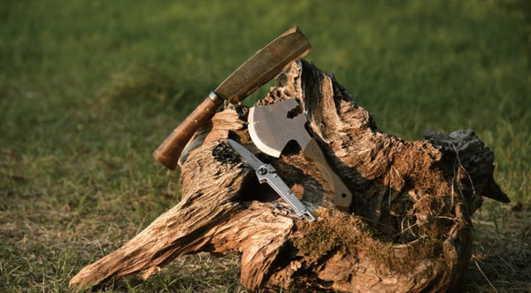 UNIFLAME ( ユニフレーム ) 燕三条乃斧 | 斧 | オノ | アウトドア | キャンプ | 薪割 | 薪作り | 薪折り | シース付き | 叩き割る | 便利 | 焚火 | 450g | 684191 | アウトドア用品 | キャンプ用品