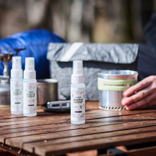 asobito ( アソビト ) 水がいらないGood Trail Cleaner | クリーナー | abo-20 | 洗浄 | 消臭 | 除菌 | 登山 | キャンプ | ハイキング | お出かけ | 水がいらない | 小型ボトル | アルカリイオン水 | スプレー