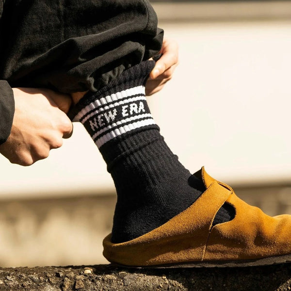 NEW ERA ( ニューエラ ) ソックス クルー 3ペア | 靴下 | 3足 | セット | 通勤 | 通学 | 毎日 | シンプル | ホワイト | ライン | 使いやすい | サイズ豊富 | アウトドア | キャンプ | レジャー | ネイビー | ブラック