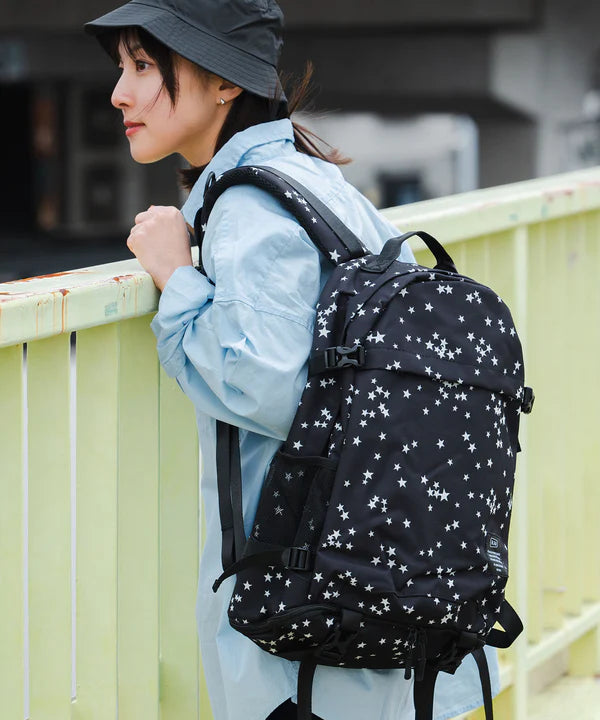 KiU ( キウ ) 600D バックパック K111 | リュック | リュックサック | バックパック | 旅行 | 通勤 | デイリー | 通学 | 大容量 | デイパック | アウトドア | キャンプ | 靴収納