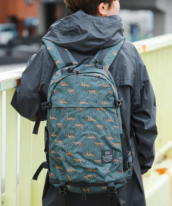 KiU ( キウ ) 600D バックパック K111 | リュック | リュックサック | バックパック | 旅行 | 通勤 | デイリー | 通学 | 大容量 | デイパック | アウトドア | キャンプ | 靴収納
