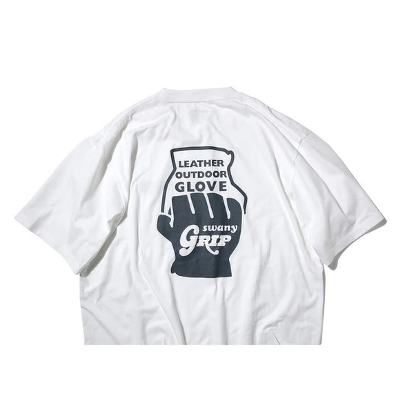 【 SALE 】GRIP SWANY ( グリップスワニー ) 【 GSMCT0010 】 GLOVE LOGO TEE | シャツ | 半袖シャツ | 半袖Tシャツ | Tシャツ | 夏服 | バックプリント | プリント | シンプル | ロゴ | ぐりっぷすわにー | トップス | アパレル