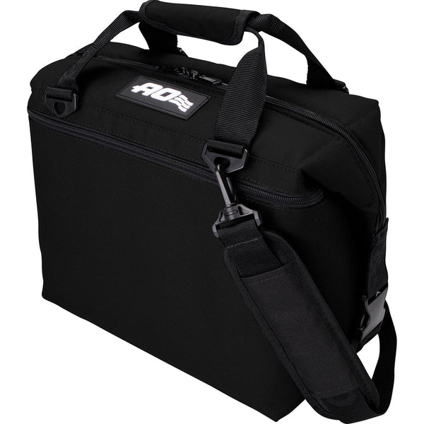 AO Coolers ( エーオークーラーズ ) 12パック キャンバス ソフトクーラー | クーラーバッグ | 保冷 | ソフト | 軽い | 人気 | 定番 | キャンプ | 運動会 | アウトドア | レジャー | 釣り