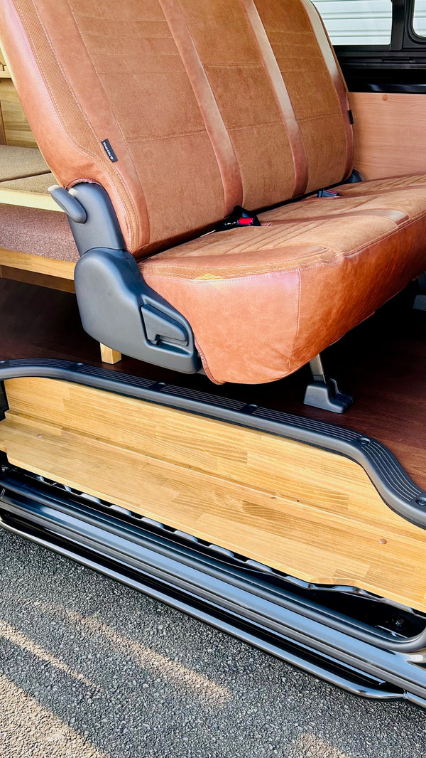 ハイエースDX専用 アームレスト センターコンソール