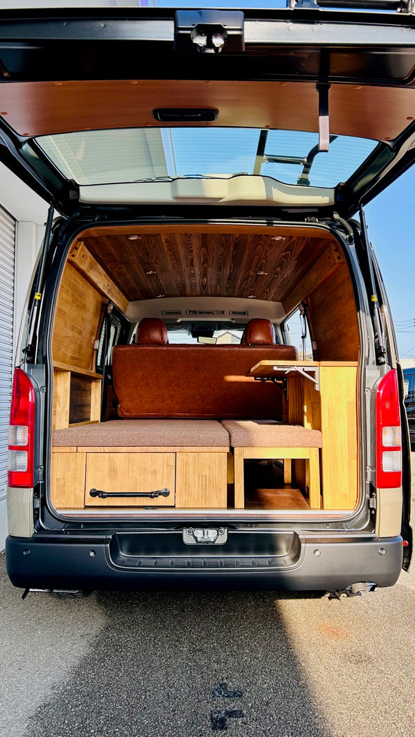 ハイエースDX専用 アームレスト センターコンソール