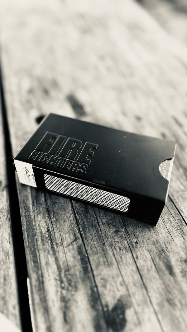 FIRELIGHTERS ( ファイヤーライターズ ) FIRELIGHTERS SLEEVE CASE matte black/ ファイヤーライターズ スリーブケース マットブラック 火起こし 焚き火 薪ストーブ キャンプ アウトドア | スウェーデン マッチ | Swedish Match