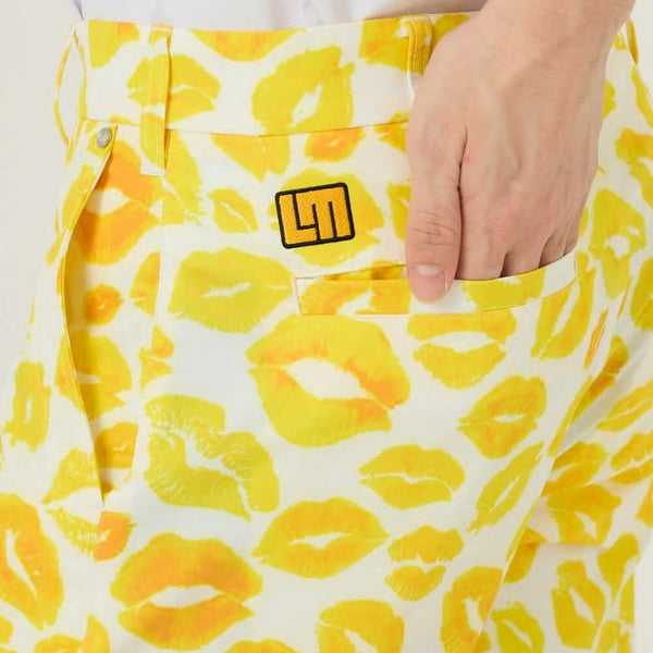 【 SALE 】 LOUDMOUTH ( ラウドマウス ) メンズ ショートパンツ | ツイル素材 | キッス柄 | イエロー | 吸汗速乾 | UV | 接触冷感 | ハーフパンツ | ゴルフ | ウェア | 半ズボン | アウトドア | レジャー | 動きやすい | 763305 | らうどまうす