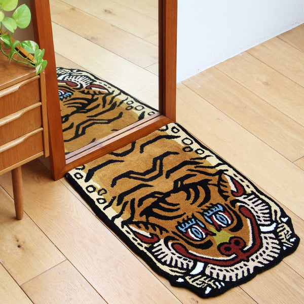 DETAIL ( ディテール ) Tibetan Tiger Rug H1-75 チベタンタイガーラグ | 虎モチーフ | ウールラグ | ラグ | インテリア | 寝室 | ハーフサイズ | 玄関マット | ポイントラグ | 絨毯 | 厚手 | 硬め | 室内 | 虎 | ウール | ハンドメイド | チベット | 3316H1