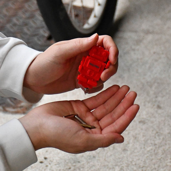 DULTON ( ダルトン ) TOOL KEY CHAIN ROBOT ツール キー チェーン ロボット | ドライバー | 携帯サイズ | ミニ | LEDライト | プラスドライバー | ミニドライバー | 可愛い | K825-1064 | キーホルダー | だるとん