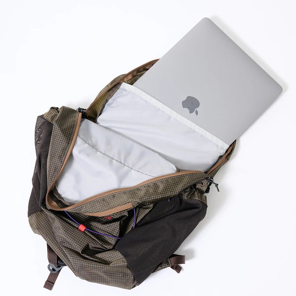 COBMASTER ( コブマスター ) COB Boxrip HABIT PACK リュック デイパック レディース メンズ ユニセックス 旅行 トラベル 通勤 通学 アウトドア デイリー ハイキング A4収納 ハビットパック タブレット収納 81950600
