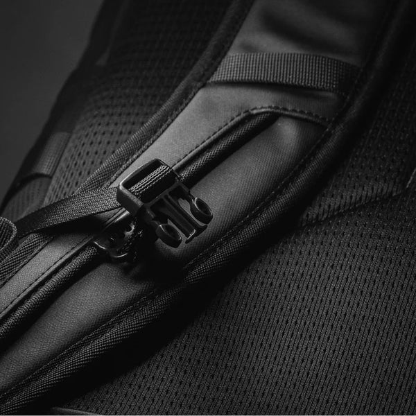 DOD ( ディーオーディー ) ハコピタイト リュックサック バックパック デイパック シンプル PC収納 35L 箱型 撥水 大容量 アウトドア キャンプ 旅行 通勤 通学 レジャー BA138-BK