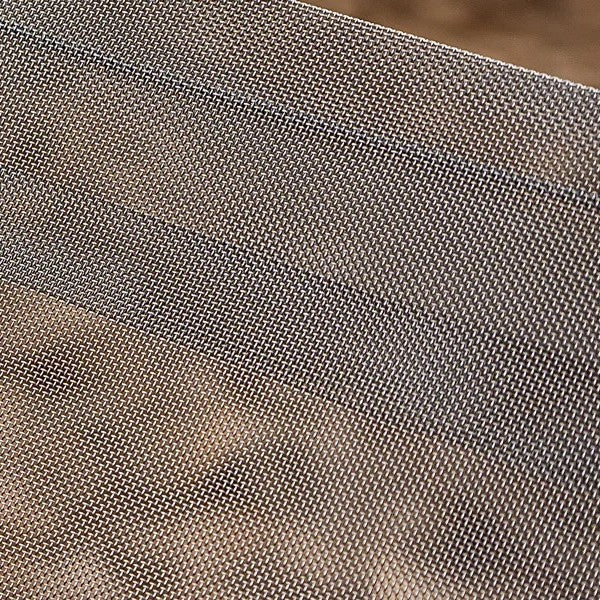 DOD ( ディーオーディー ) アツイッス 焚火台 焚火 アウトドア キャンプ コンパクト 焚き火専用チェア メッシュ 焚き火専用 ソロキャンプ ステンレス Q2-010-BK