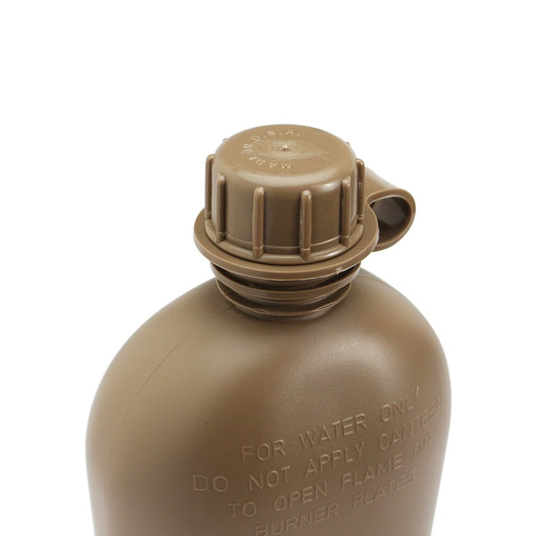THOR ( ソー ) 1QT Canteen カンティーン | ミリタリーデザイン | 水筒 | アウトドア | キャンプ | レジャー | シンプル | 登山 | 950ml | タフ | プラスチック | そー | 3578 | 持ち運び | 便利