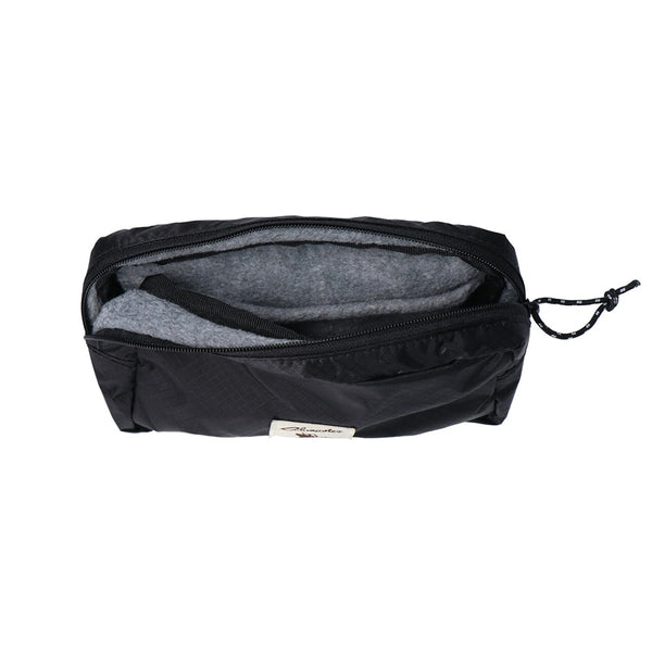 COBMASTER ( コブマスター ) COB PUFFY POUCH M | ポーチ | Mサイズ | 小物入れ | アウトドア | 登山 | キャンプ | レジャー | お出かけ | 旅行 | ユニセックス | 防水 | フリース | イヤホンケース  | こぶますたー | 80663400