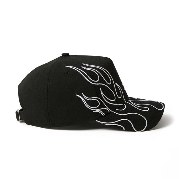NEW ERA ( ニューエラ ) 9FORTY A-Frame The Flame 帽子 キャップ 炎 フレーム ファイヤー ロゴ 刺繍 ストリート カジュアル ブランド ベースボールキャップ アウトドア キャンプ 15137114 15137115