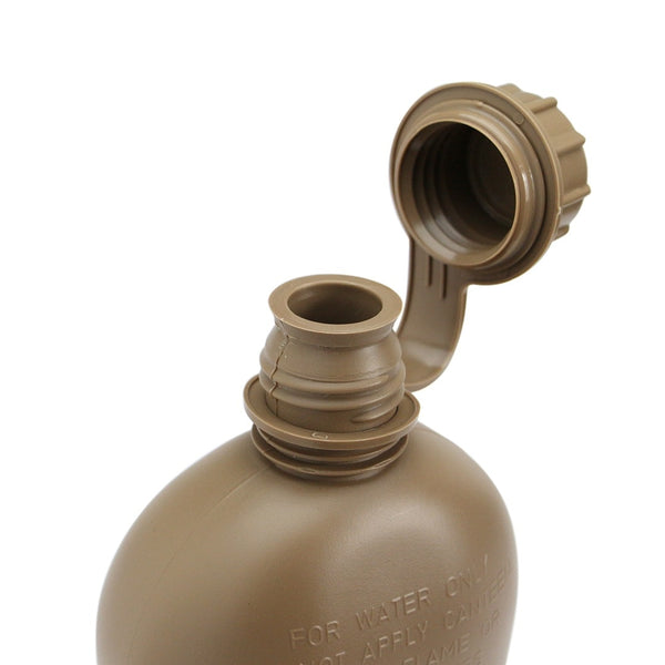 THOR ( ソー ) 1QT Canteen カンティーン | ミリタリーデザイン | 水筒 | アウトドア | キャンプ | レジャー | シンプル | 登山 | 950ml | タフ | プラスチック | そー | 3578 | 持ち運び | 便利