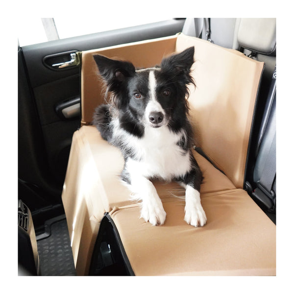 MANDARINE BROTHERS ( マンダリンブラザーズ ) DRIVING CUSHION -WIDE- | ドライブ | 運転 | イヌ | 犬 | ペット | ドライブクッション | 洗える | たためる | コンパクト | 中型犬 | 多頭飼い | まんだりんぶらざーず