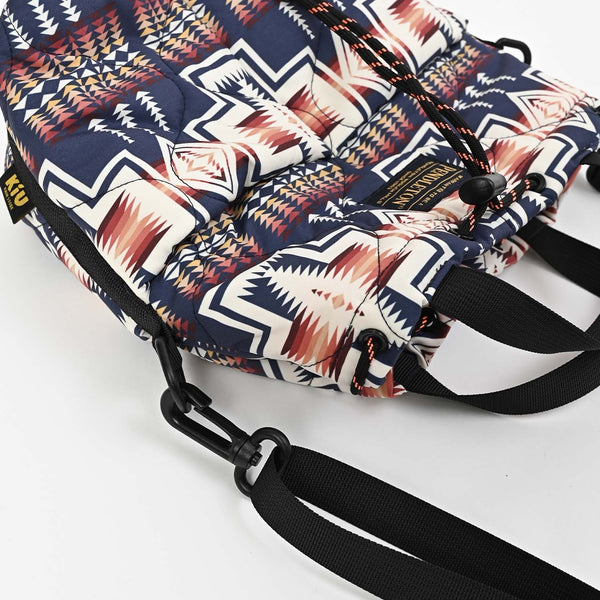 KiU ( キウ ) 【 PENDLETON® × KiU LMITIED ITEM 】 パデッドポケッタフルミニバッグ | K481 | バッグ | ショルダーバッグ | 小さめ | カバン | 秋冬 | オススメ | 丸い | 可愛い | お出かけ