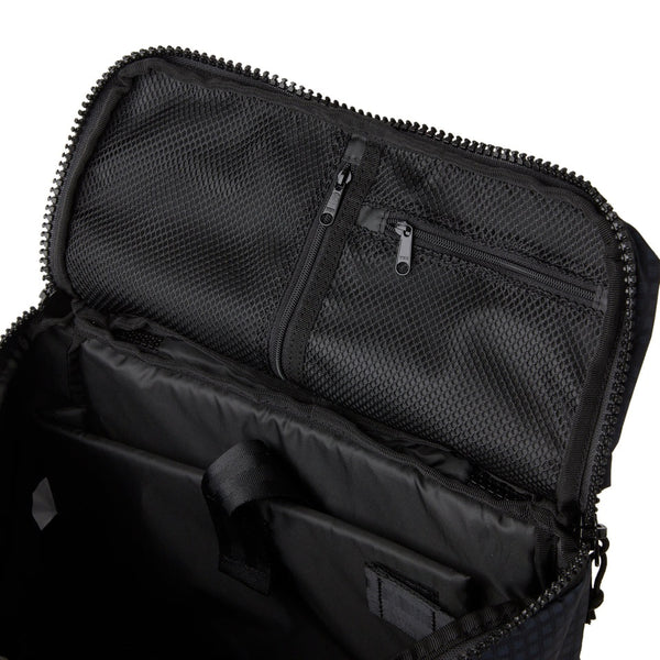 NEW ERA ( ニューエラ ) ボックスパック 32L 150D | 26ss | リュック | リュックサック | バックパック | 通勤 | 通学 | 靴収納 | シューズ入れ | 大型リュック | サイドポケット | 旅行 | ユニセックス | 14750934 | 14750941 | にゅーえら | 正規品