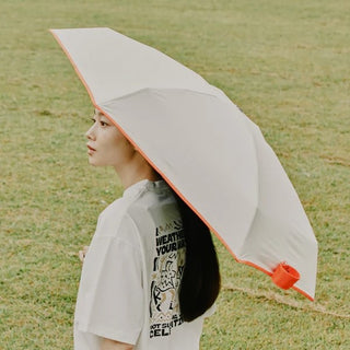 KiU ( キウ ) オールウェザーアンブレラ コンパクトタイプ  | 折りたたみ傘 | 晴雨兼用 | 日傘 | 雨傘 | 完全遮光 | UVカット | 100％ | つゆ先カバー | パイピング | ユニセックス | メンズ | レディース | 男女兼用 | ブラック | オフホワイト | K512 | 持ち運び | 通勤