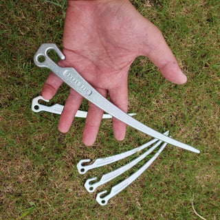 【 SALE 】 SALTA HIKE ( サルタハイク ) BITE STAKE | アーク形状 | 高性能 | 鍛造ペグ | 単品 | ペグ | アウトドア | キャンプ | 弓形 | 機能美 | かっこいい | プレゼント | ギフト | さるたはいく