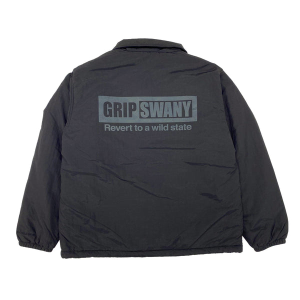GRIP SWANY × FIELD SEVEN ( グリップスワニー × フィールドセブン ) コーチジャケット アウター 軽量 防寒 レジャー バックプリント キャンプ 撥水 秋 春 中綿入り メンズ 刺繍 コラボ カジュアル 撥水ナイロン GSMJ-284FS