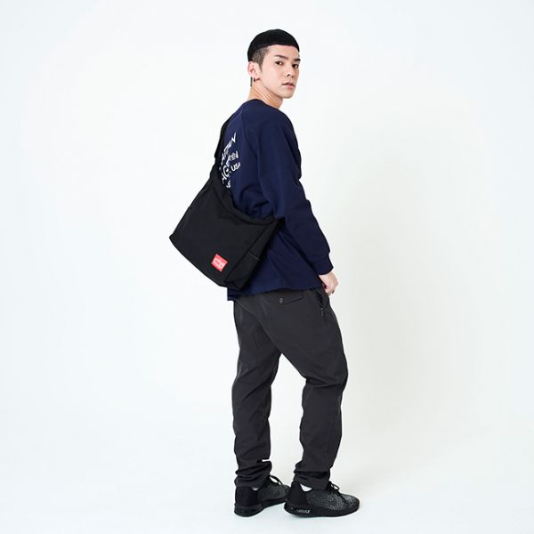 Manhattan Portage ( マンハッタンポーテージ ) Bed-Stuy Shoulder Bag バッグ | ショルダーバッグ | MP6041 | 汎用性 | シンプル | 使いやすい | ブラック | お出かけ | B5サイズ
