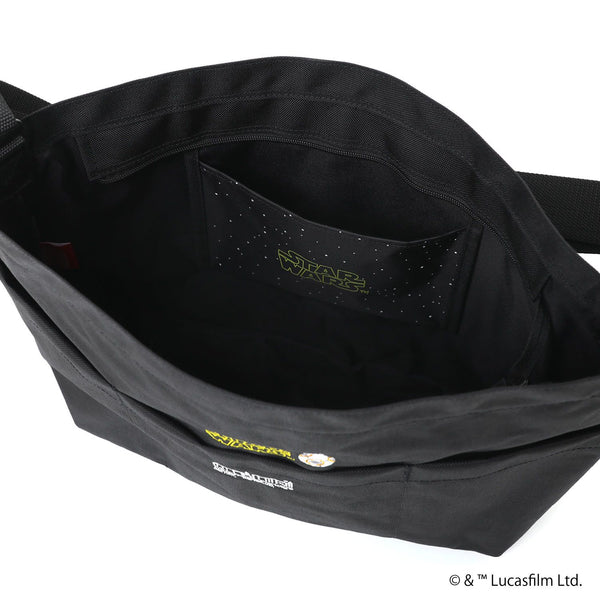 Manhattan Portage ( マンハッタンポーテージ ) CLEARVIEW SHOULDER BAG BACK POCKET THREE OPEN POCKET 2025 / STAR WARS | スターウォーズ | コラボ | バッグ | ショルダーバッグ | 大きめ | 大容量 | MP1482BP3OPSTW25 | 通勤 | 通学 | PC収納