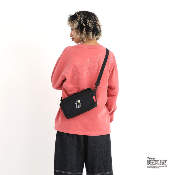 Manhattan Portage ( マンハッタンポーテージ ) JOGGER(L) JPN VER 2 FLIGHT NYLON BACKING PEANUTS 25 | バッグ | ショルダーバッグ | MP1404L2PNS25 | コラボ | スヌーピー | チャーリー・ブラウン | まんはったんぽーてーじ | お出かけ | アウトドア | レジャー