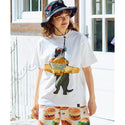 go slow caravan ( ゴースローキャラバン ) 【 DOMDOM×GSC 】 びたびたバターフィッシュ猫TEE MENS | メンズ | トップス | ドムドムハンバーガー | コラボ | シャツ | Tシャツ | ホワイト | 341962 | カジュアル | 夏服