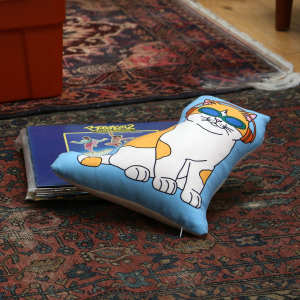 DETAIL ( ディテール ) The Enjoy C&D Club Cushion エンジョイ C&D クラブ クッション | 猫イラストクッション | ネコ | クッション | インテリア | ソファ | マイクロファイバー | プレゼント | 3666CGRN | 3666CBLU