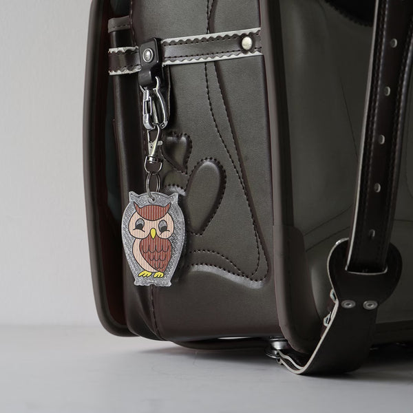 DETAIL ( ディテール ) Owl Reflector | Midori Komatsu オウル リフレクター | イラストレーターコラボ | 2倍光る | 反射板 | 自転車 | 夜道 | 安全対策 | 通学 | フクロウ | キーホルダー | でぃてーる