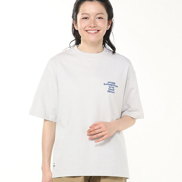 CHUMS ( チャムス ) スペースブービースペーススーツT | トップス | Tシャツ | シャツ | 半袖 | 宇宙 | CH01-2546 | オーバーサイズ | バックプリント | プリントT | コットン100％ | アウトドア | キャンプ