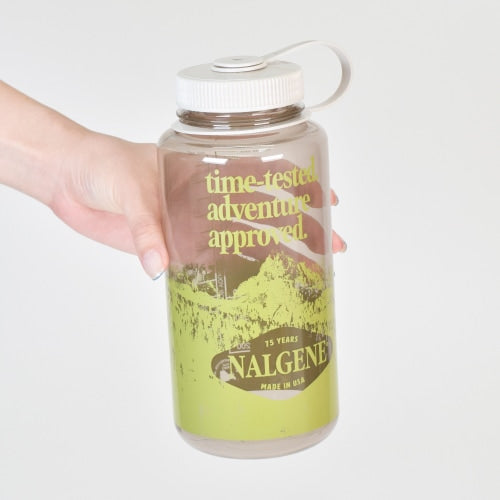 nalgene ( ナルゲン ) Nalgene75th 広口1.0L Mountain | ボトル | 記念ボトル | アウトドア | レジャー | キャンプ | 登山 | トレッキング | スポーツ | 軽い | 洗いやすい | ウォーターストッカー | 1リットル | なるげん