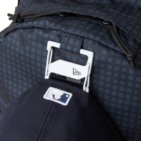 NEW ERA ( ニューエラ ) キャリアパック 35L ブラックナイトカモ | リュック | リュックサック | デイパック | ユニセックス | 14750923 | 通勤 | 通学 | シンプル | 登山 | ハイキング | にゅーえら