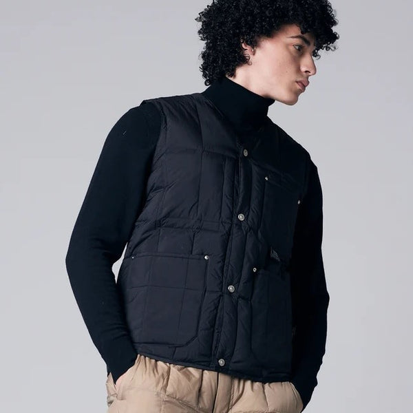 TAION ( タイオン ) ワーク Vネックボタン ダウンベスト | ベスト | 軽い | インナー | ダウン | 軽量 | 暖かい | 防寒 | 秋 | 冬 | シンプル | ブラック | ダークチャコール | TAION-001BWK | アウトドア | キャンプ | レジャー | たいおん