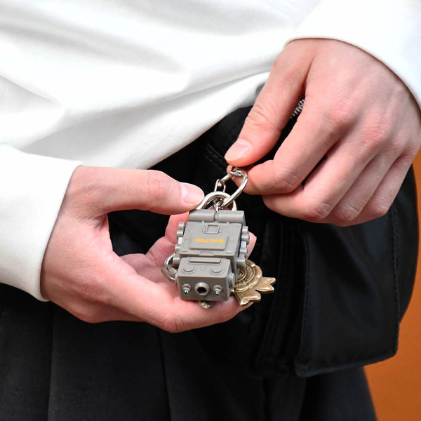 DULTON ( ダルトン ) TOOL KEY CHAIN ROBOT ツール キー チェーン ロボット | ドライバー | 携帯サイズ | ミニ | LEDライト | プラスドライバー | ミニドライバー | 可愛い | K825-1064 | キーホルダー | だるとん