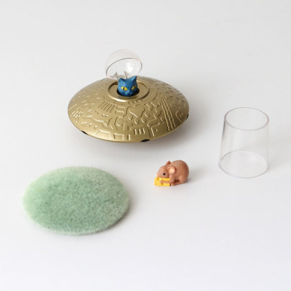 DETAIL ( ディテール ) Toy ＆ Book " UFO Cat Invasion " トイ＆ブック ” UFOキャットインベーション " | 猫とUFOがモチーフのトイ | インテリア | 置物 | 可愛い | プレゼント | ギフト | ネズミ | 猫 | 3740BUI | でぃてーる
