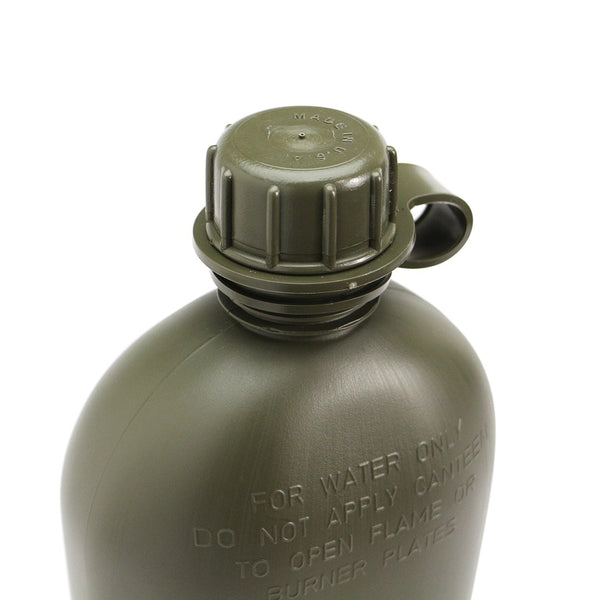 THOR ( ソー ) 1QT Canteen カンティーン | ミリタリーデザイン | 水筒 | アウトドア | キャンプ | レジャー | シンプル | 登山 | 950ml | タフ | プラスチック | そー | 3578 | 持ち運び | 便利