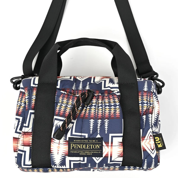 KiU ( キウ ) 【 PENDLETON® × KiU LMITIED ITEM 】 スクエアパデッドミニボストンバッグ K483 | バッグ | 小型バッグ | 小さめ | コラボ | ミニボストンバッグ | コンパクト | ころん | カジュアル | ハンドバッグ | ショルダーバッグ | きう