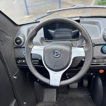 EQV-TREK イーキューブイ トレック 電動トゥクトゥク 四輪 電気自動車 一人乗り 電動モビリティ EV 電気自動車 車検不要 車庫証明不要 ヘルメット不要