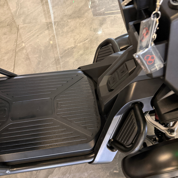 ELEMOs ( エレモーズ ) エレキャリーシリーズ 特定小型四輪 電動モビリティ 電動カート 電動車 免許不要 公道走行可能 カーゴタイプ カラフルキャリー 大容量収納 積載 120L 近距離移動 シニア 高齢者 買い物 通院 お出かけ 日常使い EV 電気自動車