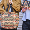 KiU ( キウ ) 【 PENDLETON® × KiU LMITIED ITEM 】 パデッドドロストトートバッグ | K482 | バッグ | トートバッグ | オシャレ | ペンドルトン | 肩掛け | 2way | 巾着 | シンプル | 撥水 | キルティング
