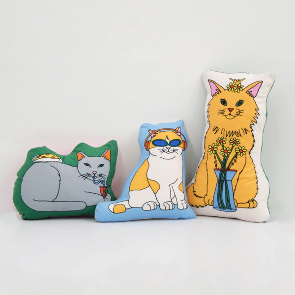 DETAIL ( ディテール ) The Enjoy C&D Club Cushion エンジョイ C&D クラブ クッション | 猫イラストクッション | ネコ | クッション | インテリア | ソファ | マイクロファイバー | プレゼント | 3666CGRN | 3666CBLU
