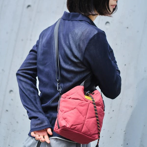 KiU ( キウ ) パデッドポケッタフルミニバッグ | K384 | バッグ | 2way | ショルダーバッグ | 撥水 | ハンドバッグ | 秋 | 冬 | オススメ | きう | キルティング | お出かけ | お散歩 | アウトドア | レジャー