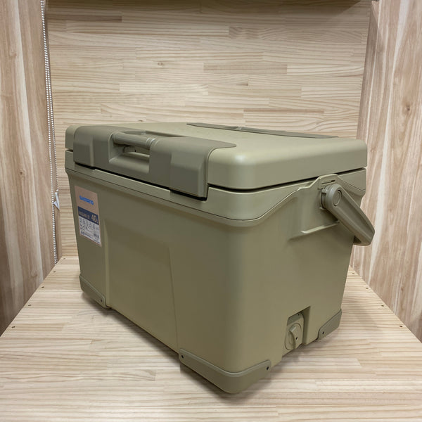 SHIMANO ( シマノ ) VACILAND ST | ヴァシランド | 32リットル | 40リットル | 保冷力 | 日本製 | 頑丈 | 水抜き | アウトドア | キャンプ | クーラー | クーラーボックス | 釣り | レジャー | 運動会 | 両開き | 蓋が外せる