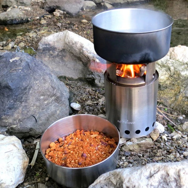 SOLO STOVE ( ソロストーブ ) TITAN | ソロストーブ | タイタン | 焚火台 | 焚火 | アウトドア | ソロキャンプ | デュオキャンプ | 2次燃焼